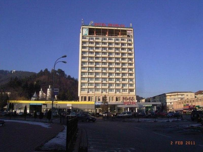 Grand Hotel Ceahlau Piatra Neamt Bagian luar foto